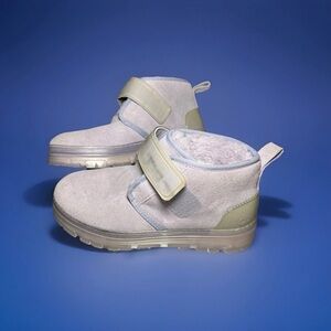 UGG Womens Size 10 Neumel Clear Chukka Suede Boots June Gloom Purple 1137030